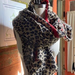 New with tags Zara scarf from Europe